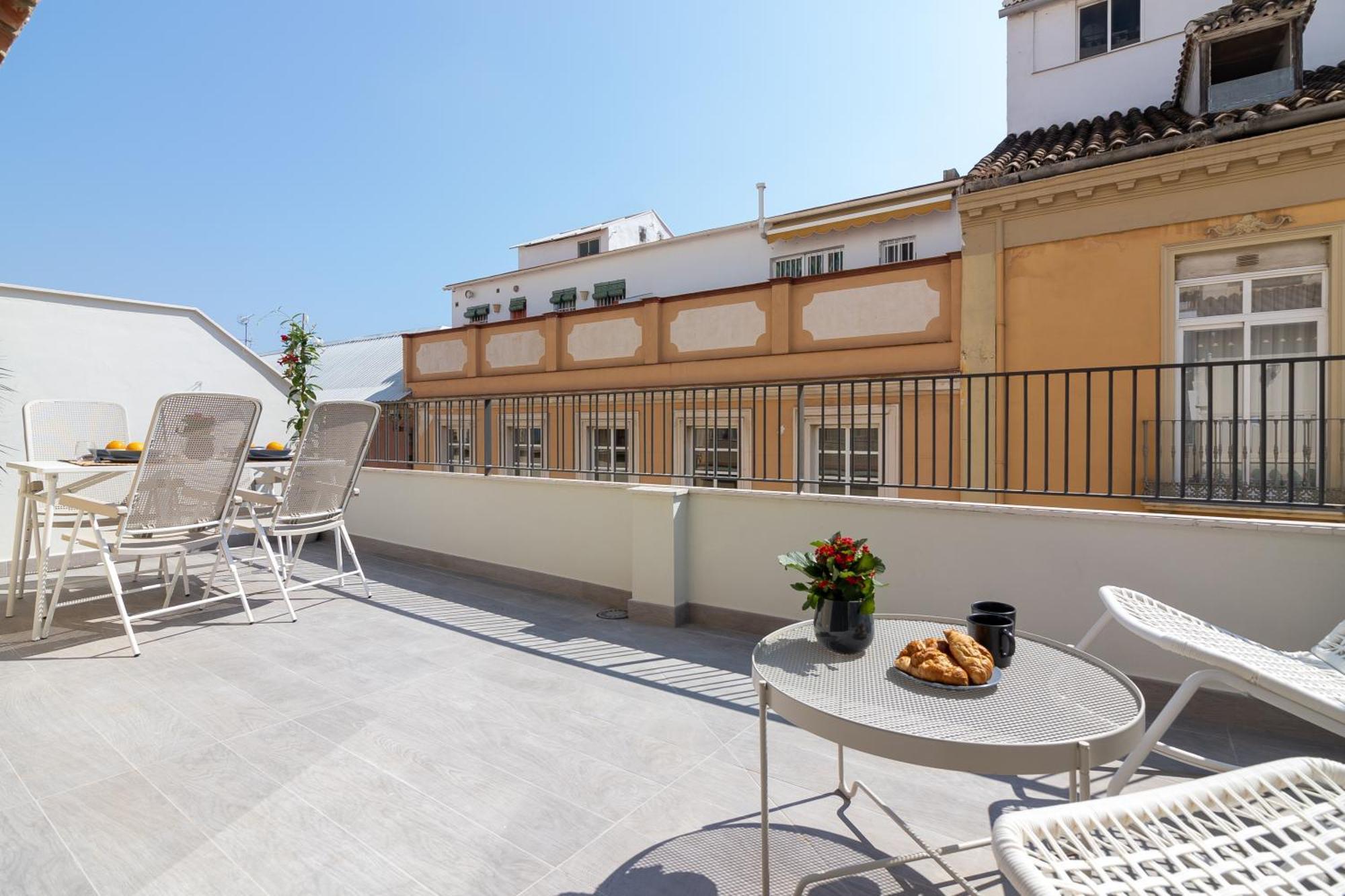 Grund Suites Gallery By Bossh! Apartments Malaga Exterior photo